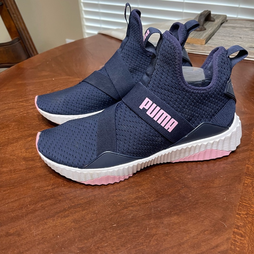 Puma Defy Mid Core Sneakers